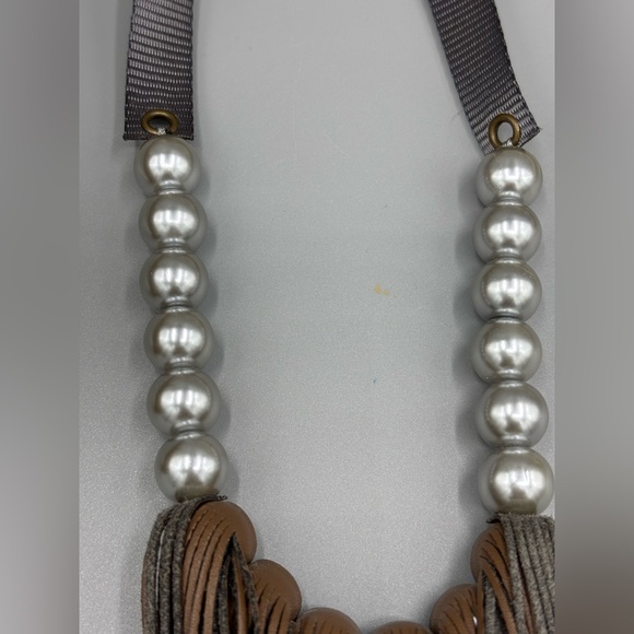 Elegant Gray Faux Pearls and Silver Fringe Necklace - Picture 7 of 9